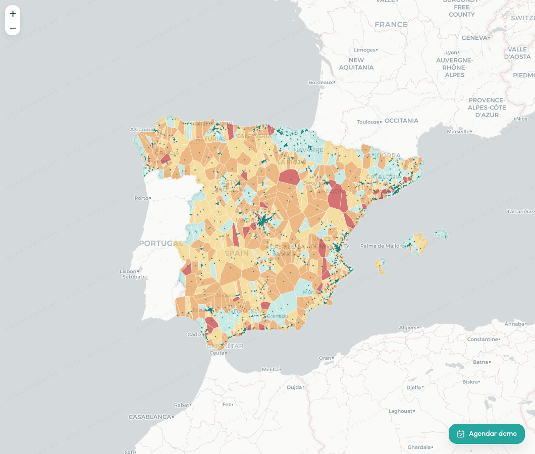Detalle del Gap Finder: voronoi de la península con celdas coloreadas por nivel de oportunidad EV, capturado en producción